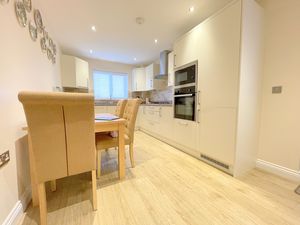 SPRINGFIELD MEADOWS- click for photo gallery